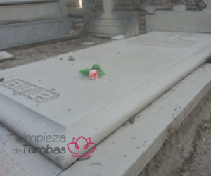 mantenimiento tumba piedra porosa