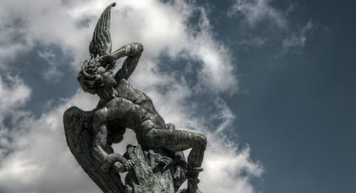 El Angel Caido