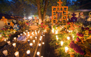 dia de muertos tumbas