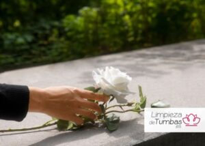Limpieza de tumbas en Madrid
